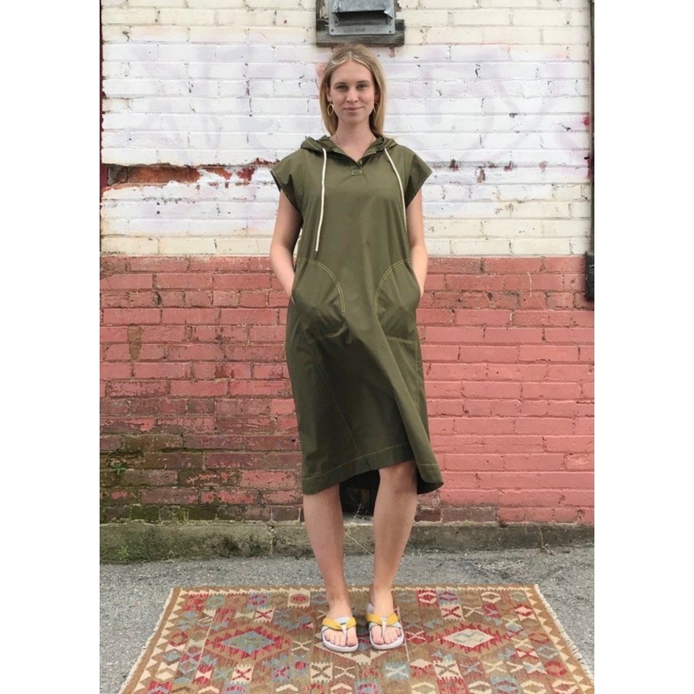 Atelier Delphine | NEW Ghent Hooded Lagenlook Dress in Hunter Green Size M